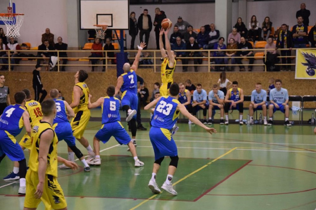 Sokół Międzychód - AZS UMK PBDI Toruń 106-87
