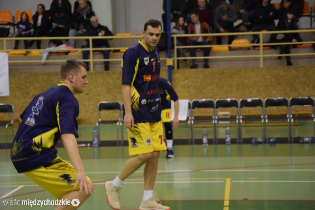 Sokół Międzychód - AZS UMK PBDI Toruń 106-87