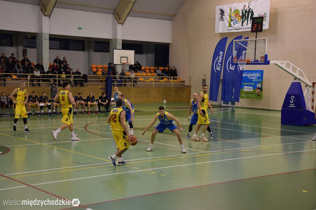 Sokół Międzychód - AZS UMK PBDI Toruń 106-87