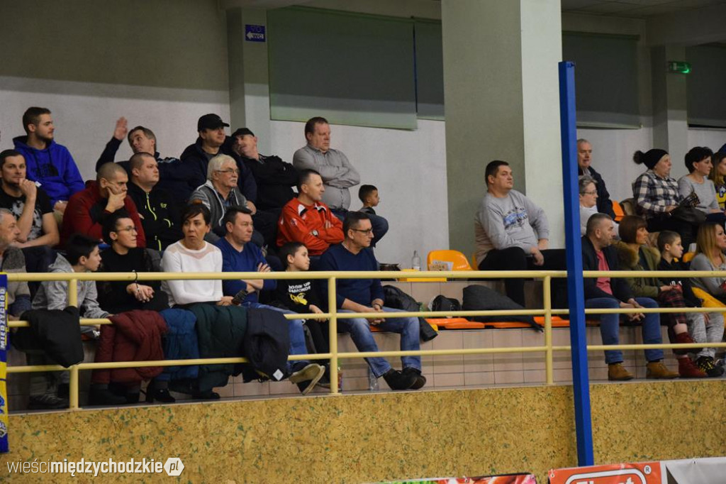 Sokół Międzychód - AZS UMK PBDI Toruń 106-87