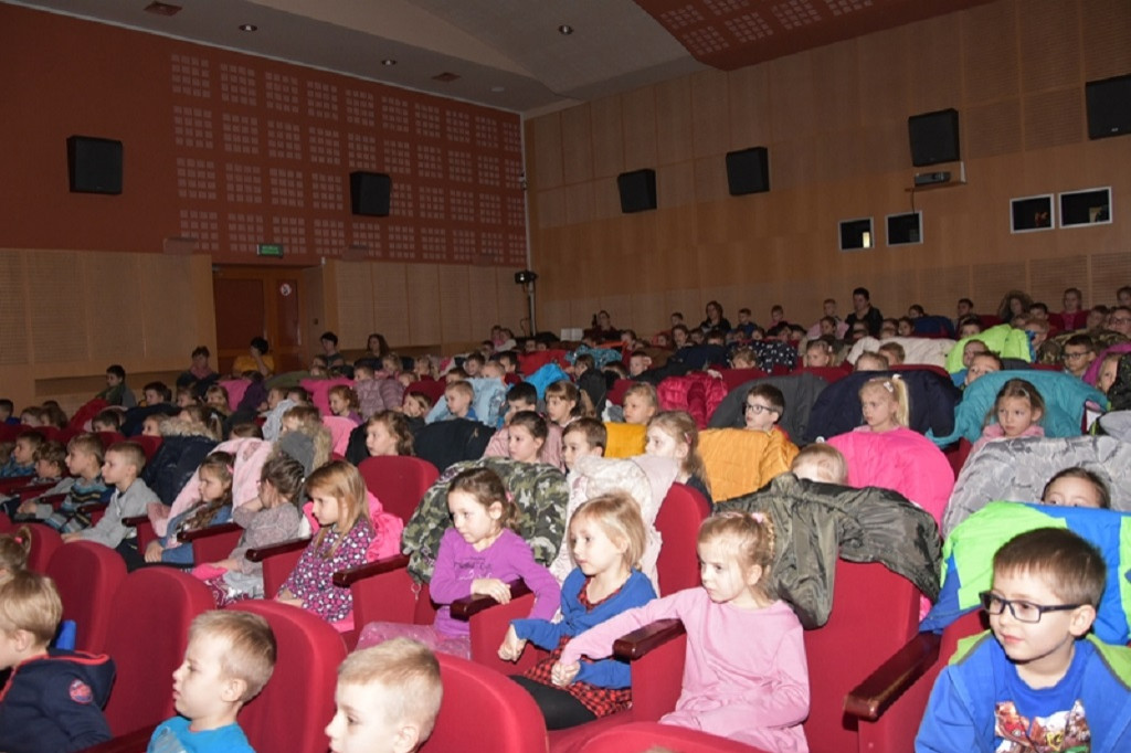 Aktorzy Teatru Współczesnego w  Międzychodzie