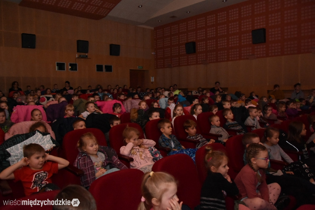 Aktorzy Teatru Współczesnego w  Międzychodzie