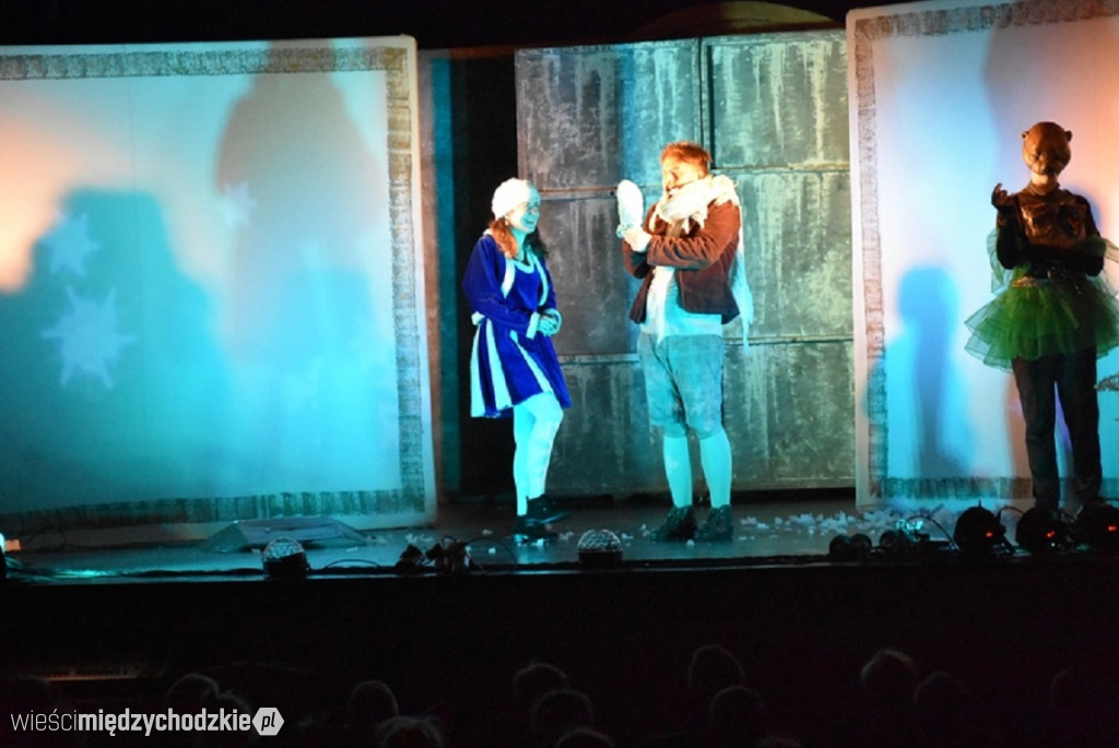 Aktorzy Teatru Współczesnego w  Międzychodzie