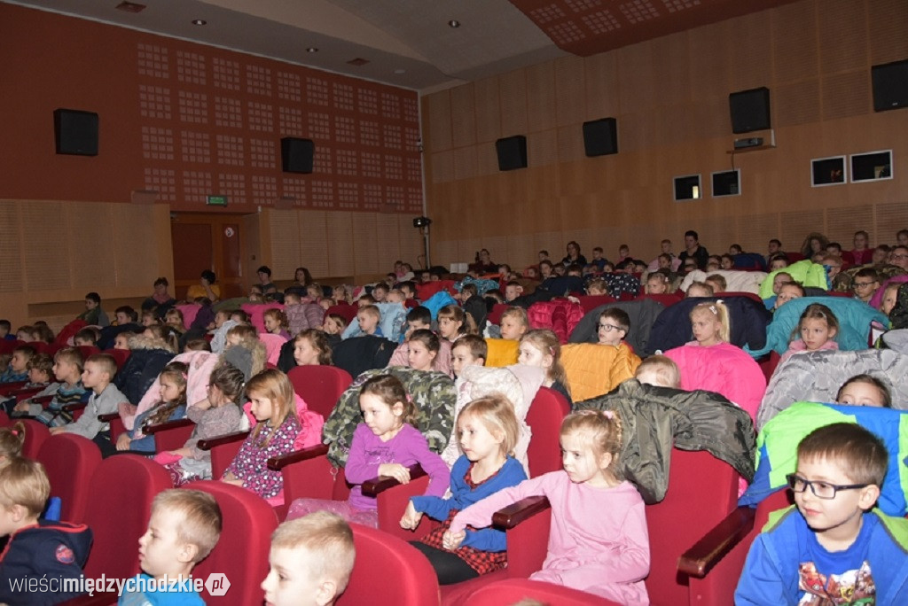 Aktorzy Teatru Współczesnego w  Międzychodzie
