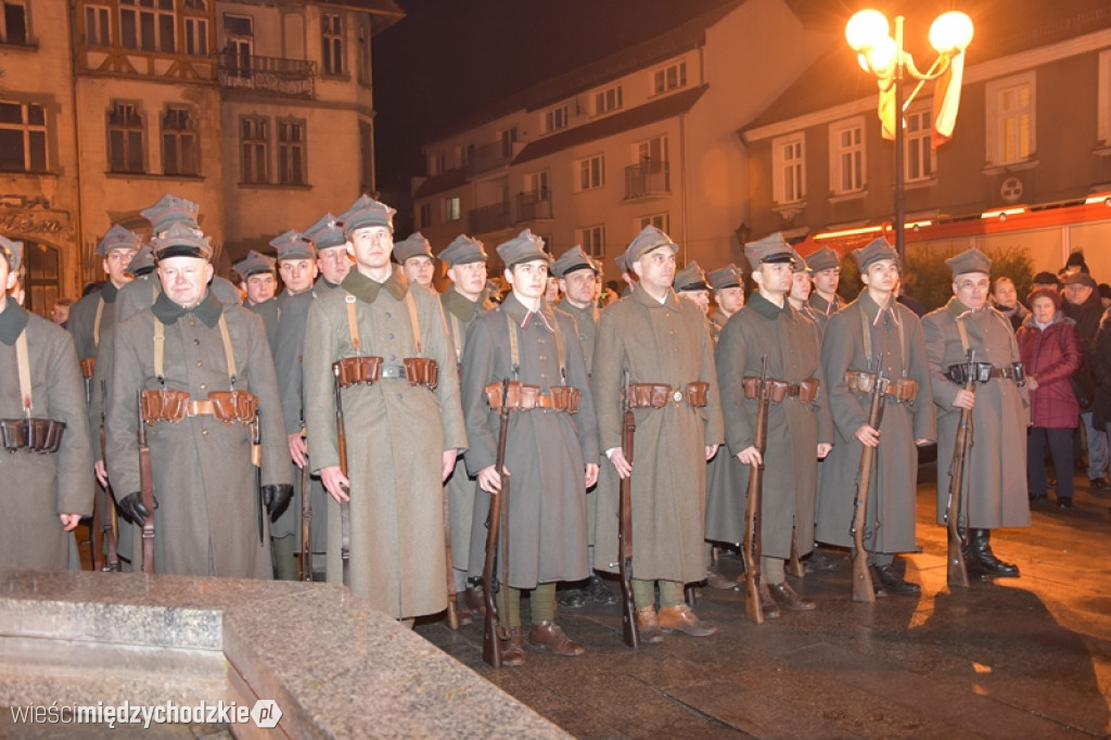 Uroczystości powitalne Generała na Rynku