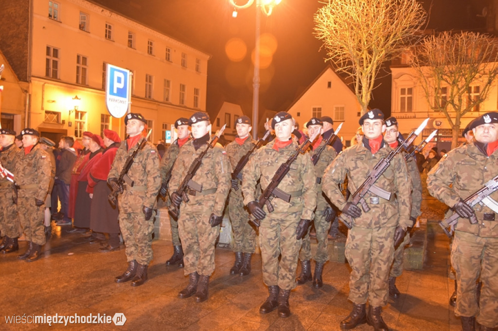 Uroczystości powitalne Generała na Rynku