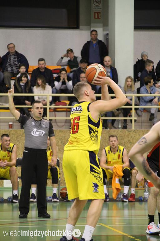 Sokół Międzychód wygrywa z Astorią II Bydgoszcz