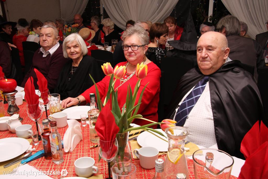 Członkowie klubu Złoty Wiek świetnie się bawili