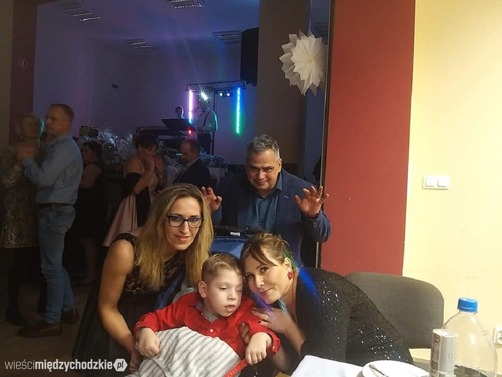 Zabawa charytatywna w Lutomiu