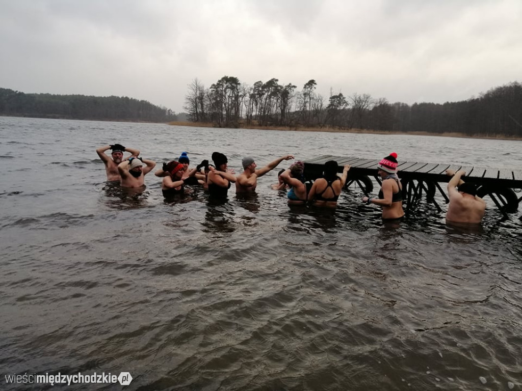Niedzielne morsowanie w Mierzynie