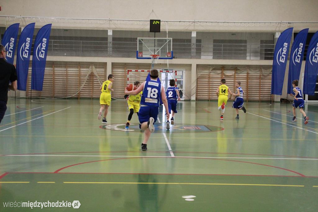 UKS MIKST Międzychód wygrywa z Pyrą SP79
