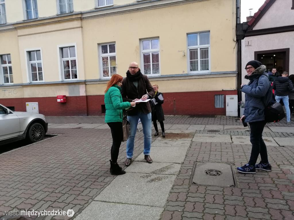 W Międzychodzie zbierano podpisy poparcia
