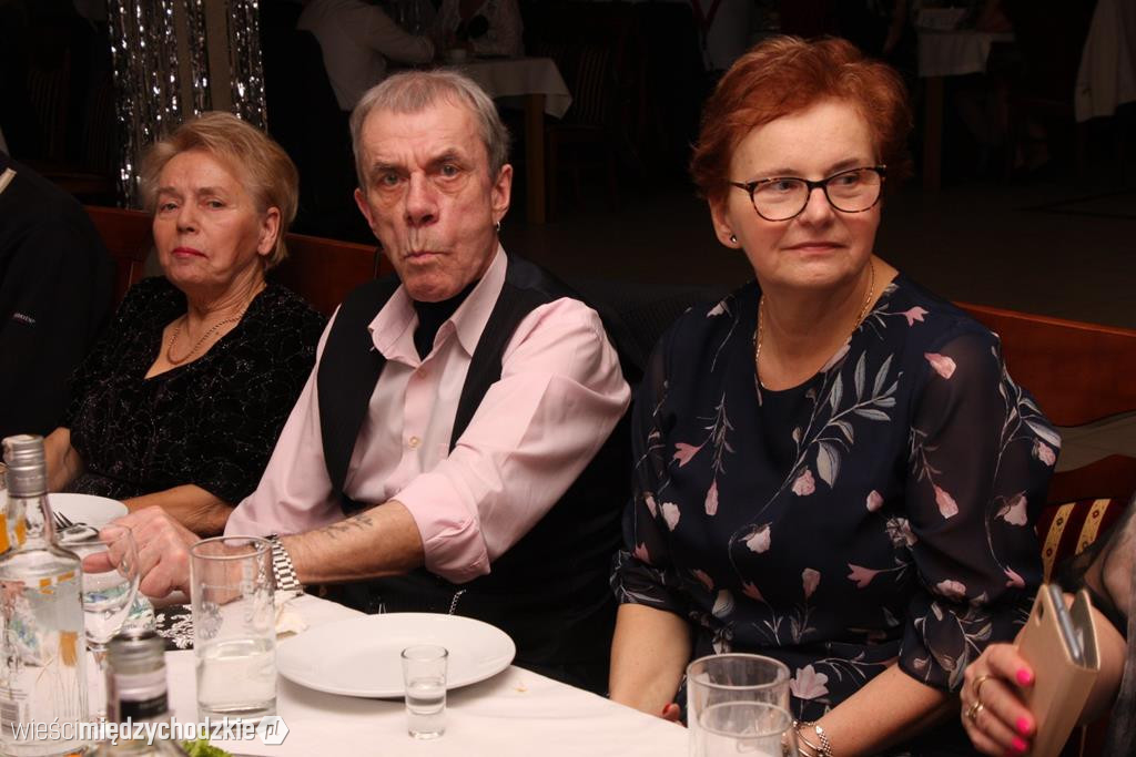 Zabawa karnawałowa emerytów i rencistów
