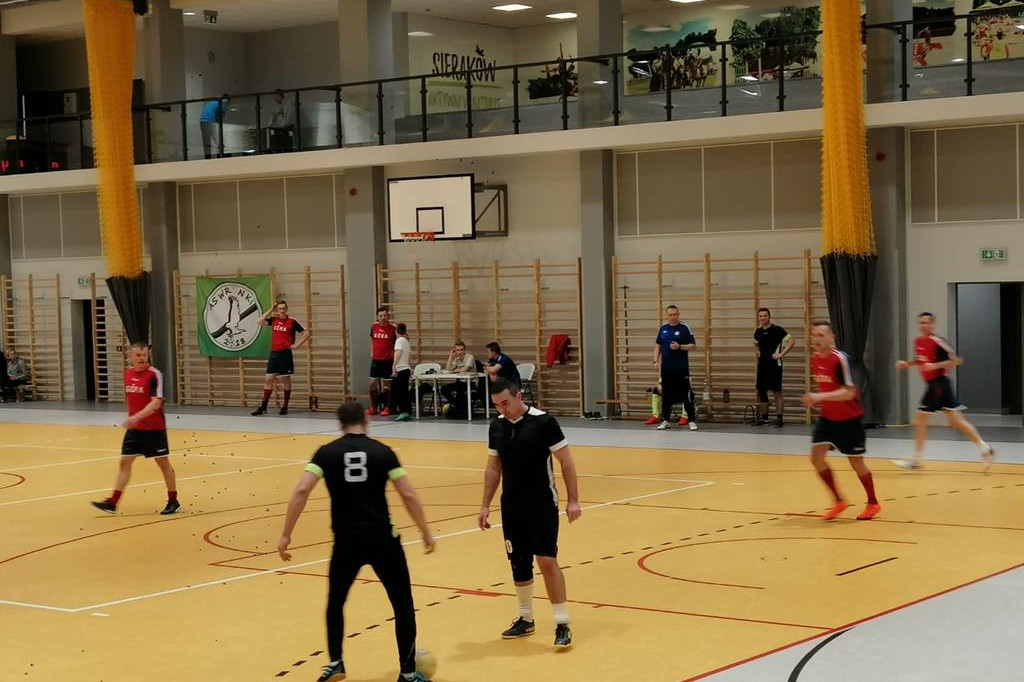 Halowa Liga Mistrzów w Sierakowie