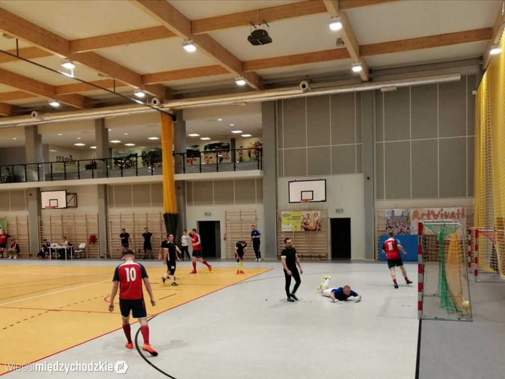 Halowa Liga Mistrzów w Sierakowie
