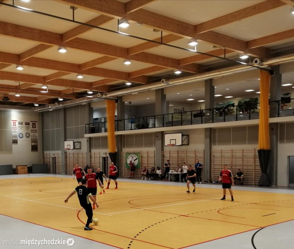 Halowa Liga Mistrzów w Sierakowie