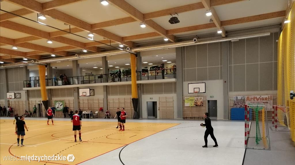 Halowa Liga Mistrzów w Sierakowie