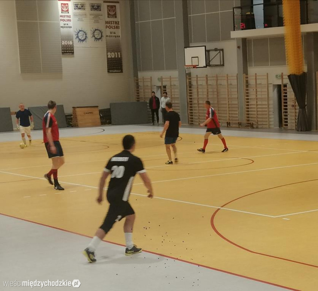 Halowa Liga Mistrzów w Sierakowie