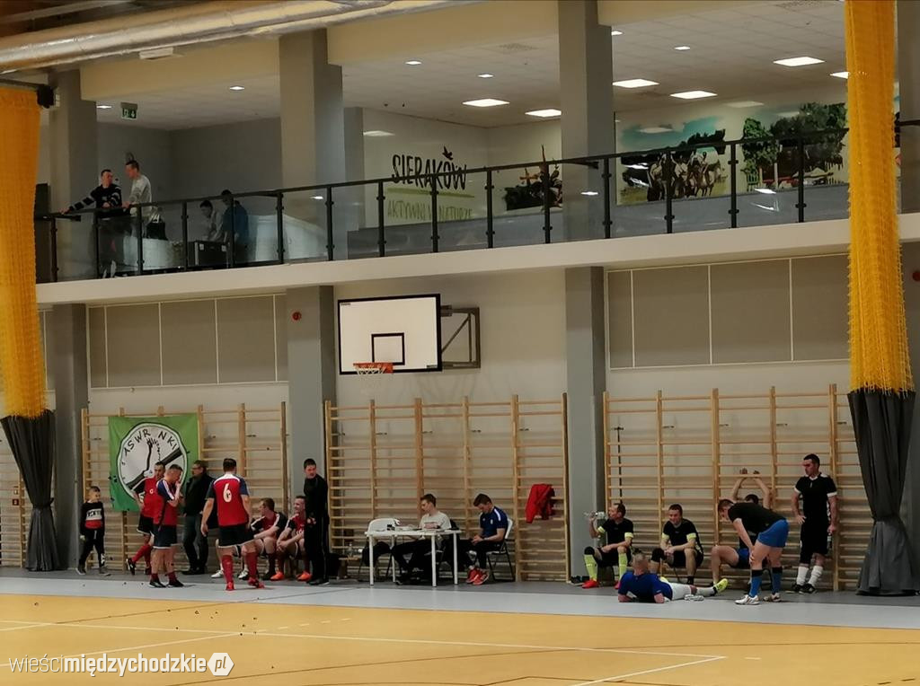 Halowa Liga Mistrzów w Sierakowie
