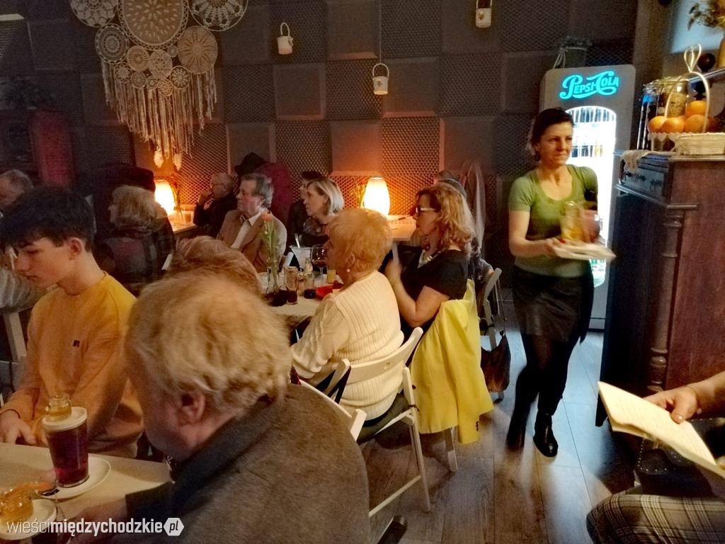 Spektakl Pogodzić się ze światem w Weranda ArtCafe