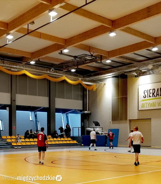  2 kolejka Halowej Ligi Piłki Nożnej w Sierakowie