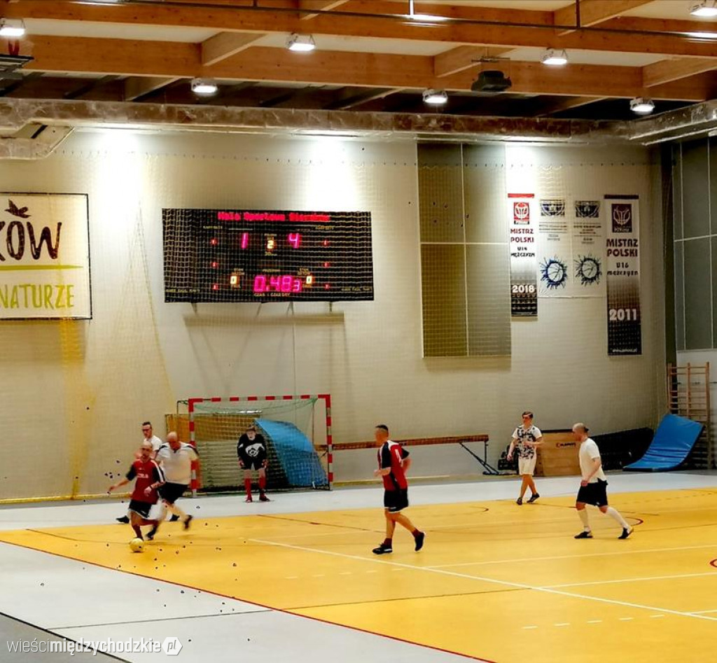  2 kolejka Halowej Ligi Piłki Nożnej w Sierakowie