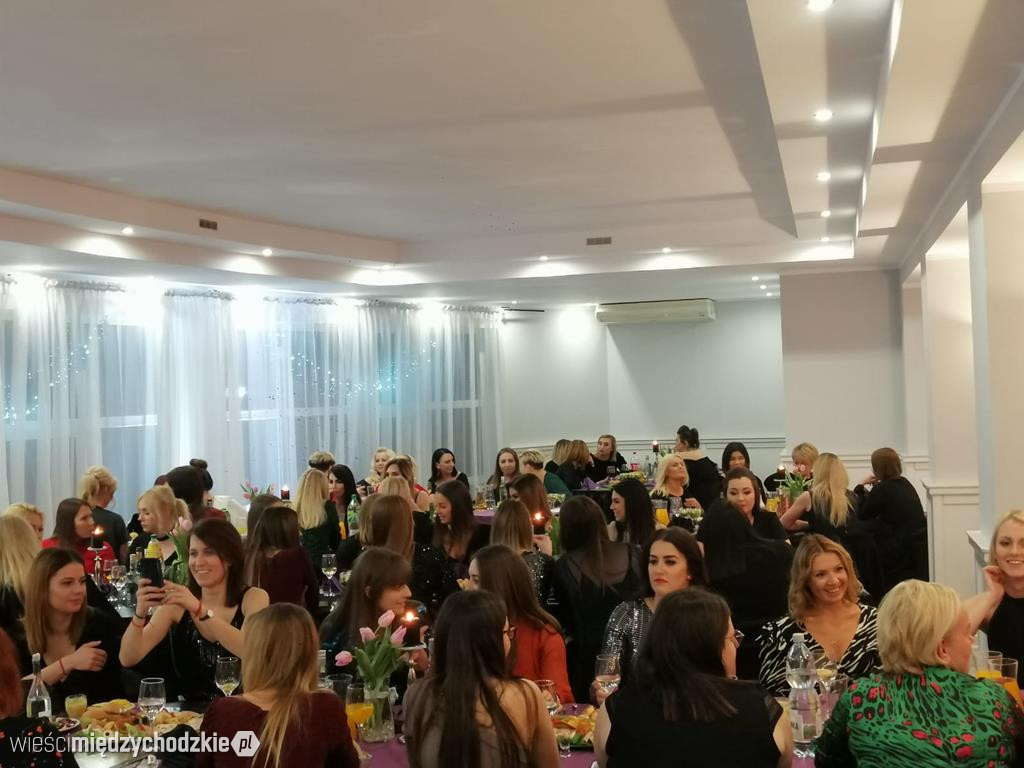 Dzień Kobiet w Centrum Spotkań Biznesu w Mierzynie