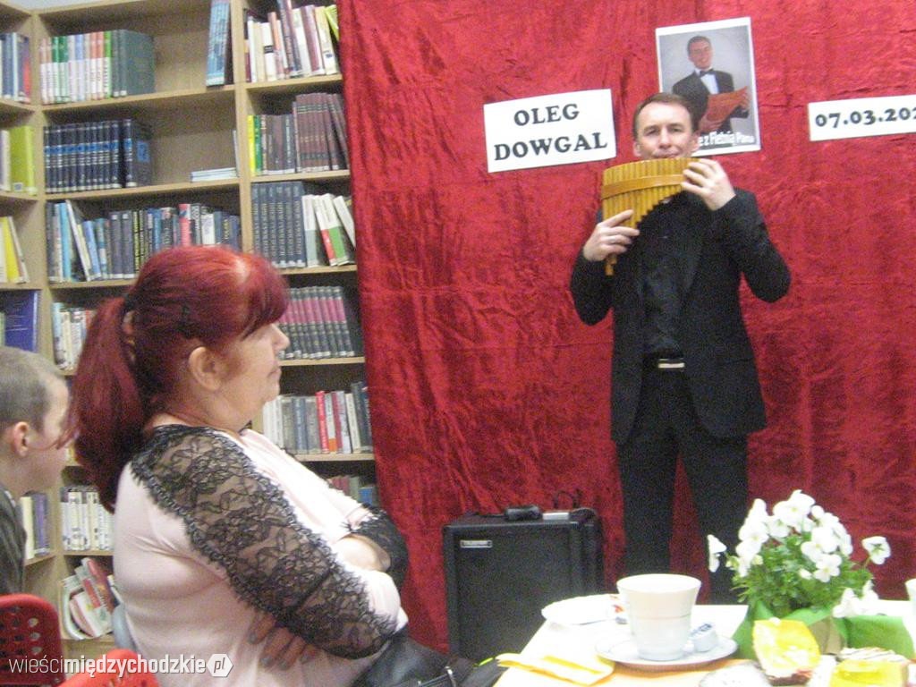 Spotkanie z Fletnią Pana w sierakowskiej bibliotece
