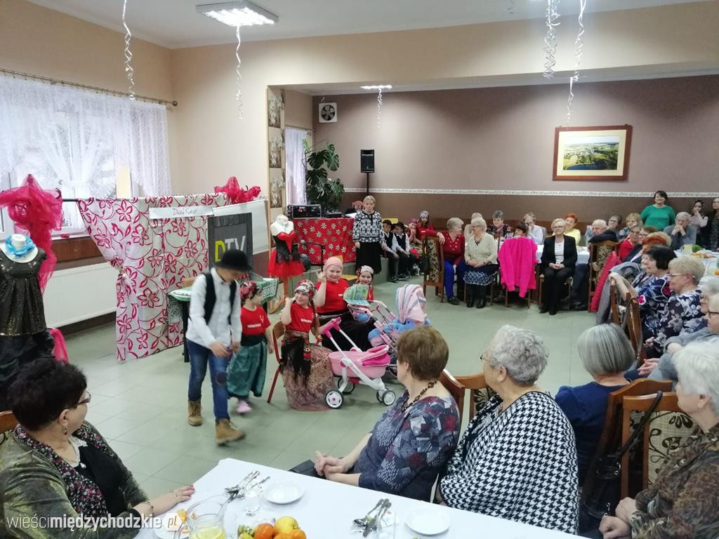 Dzień Kobiet w Kurnatowicach