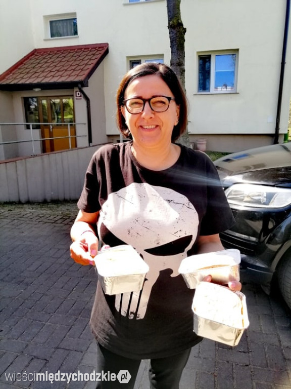 Widzialna Ręka i Wielkanocna Babka w Wielką Sobotę