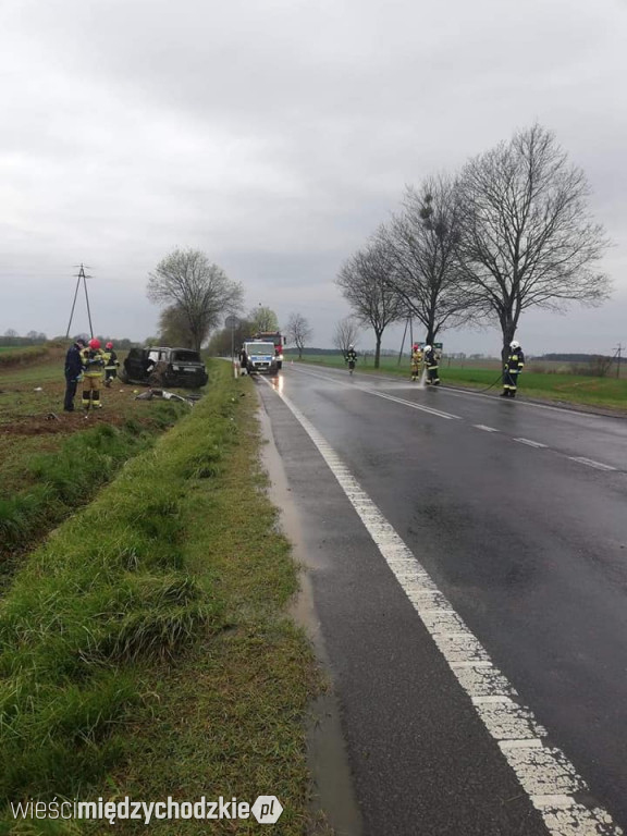 Nadmierna prędkość prawdopodobną przyczyną dachowania