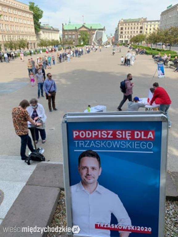 Sztab Rafała Trzaskowskiego zbiera podpisy