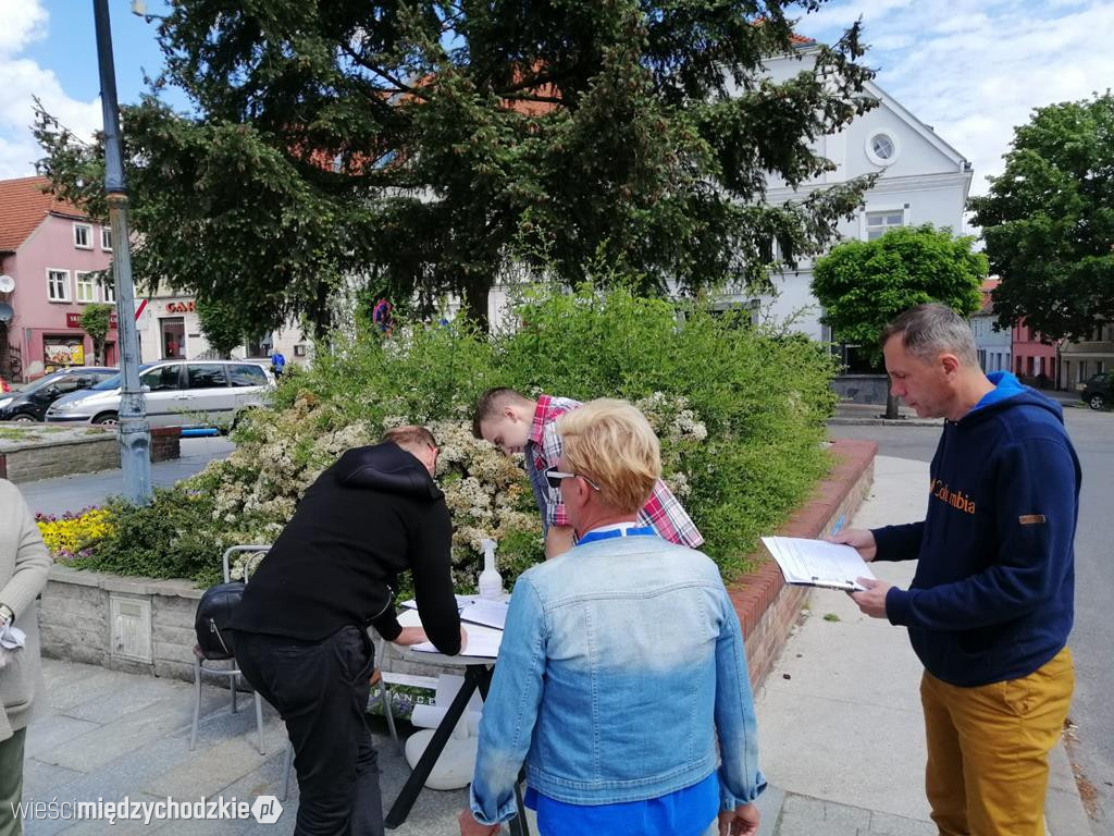 Zbiórka podpisów dla Rafała Trzaskowskiego