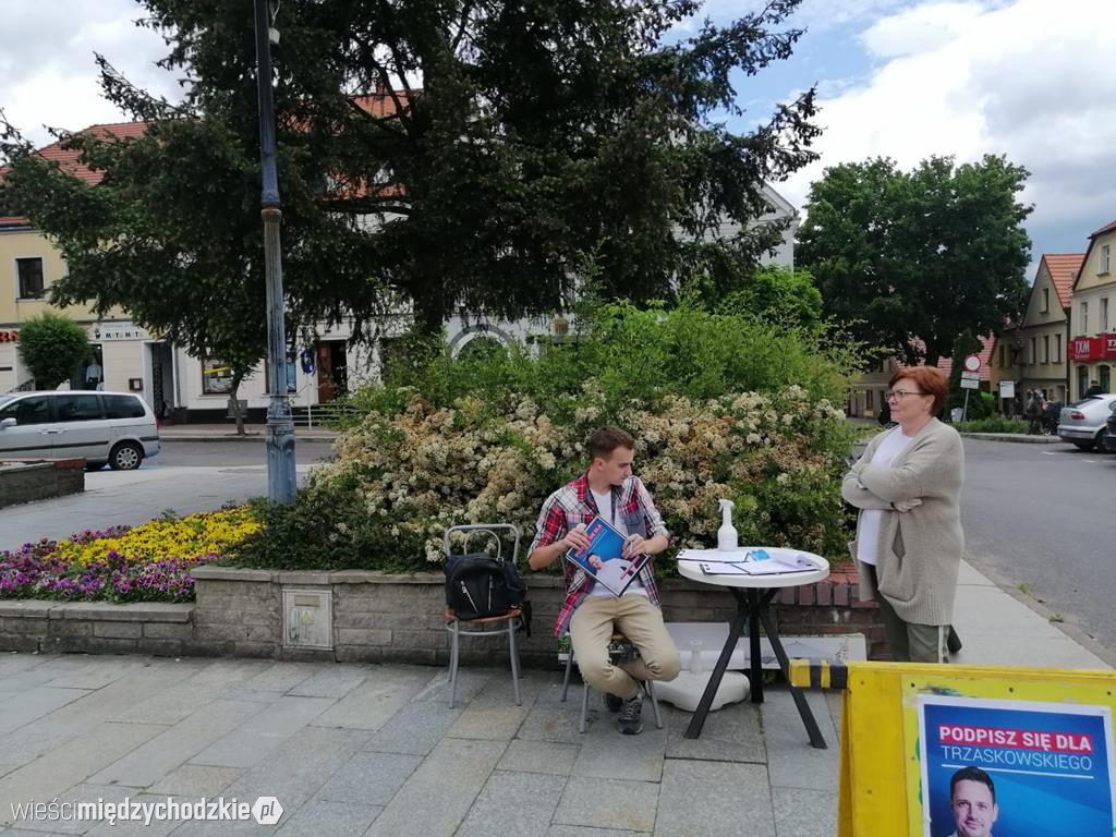 Zbiórka podpisów dla Rafała Trzaskowskiego