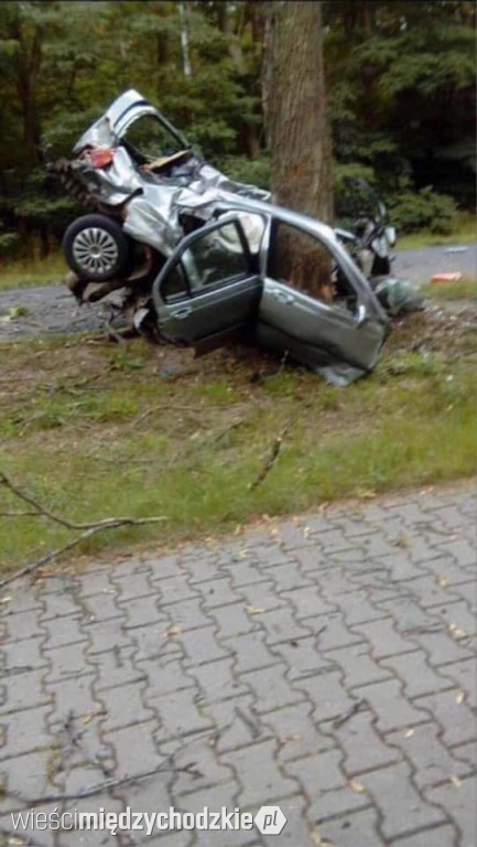 Tragiczny wypadek drogowy w Sierakowie
