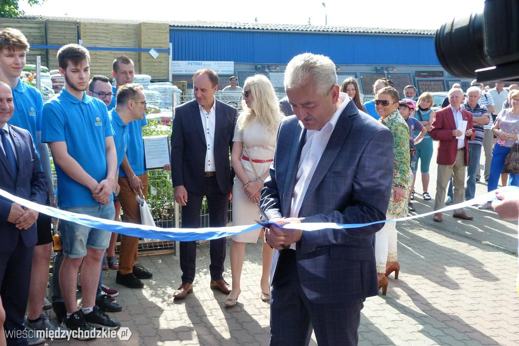 Otwarcie marketu budowlanego Pszczółka