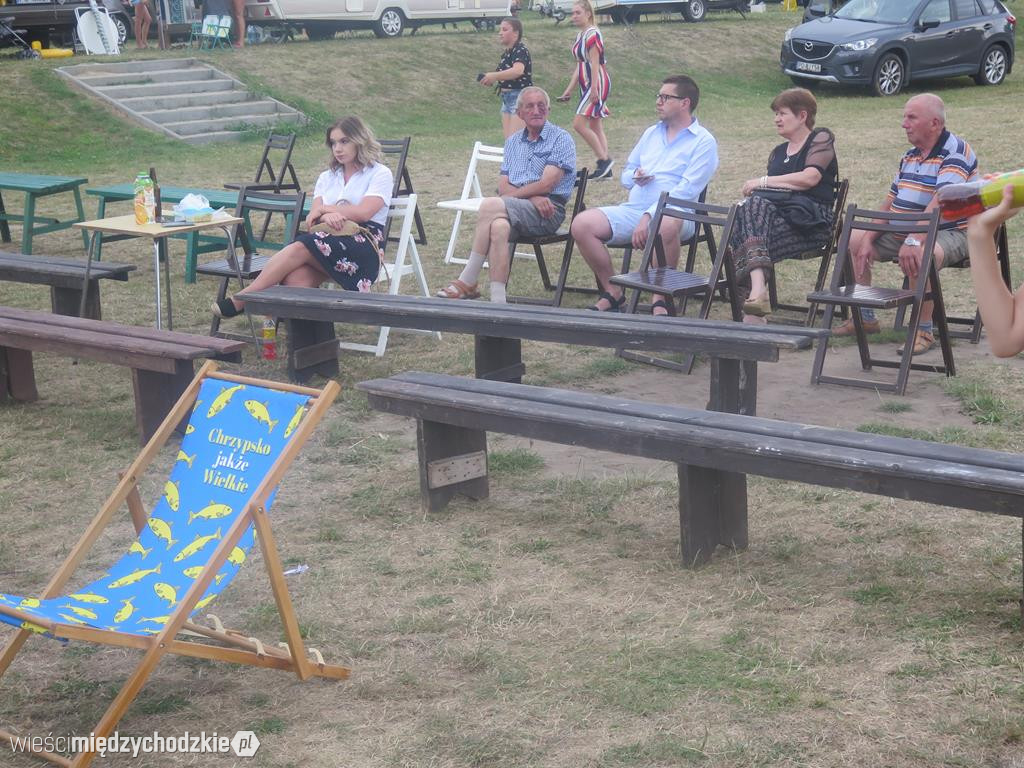 Koncert bluesowy na plaży jez. Chrzypskiego