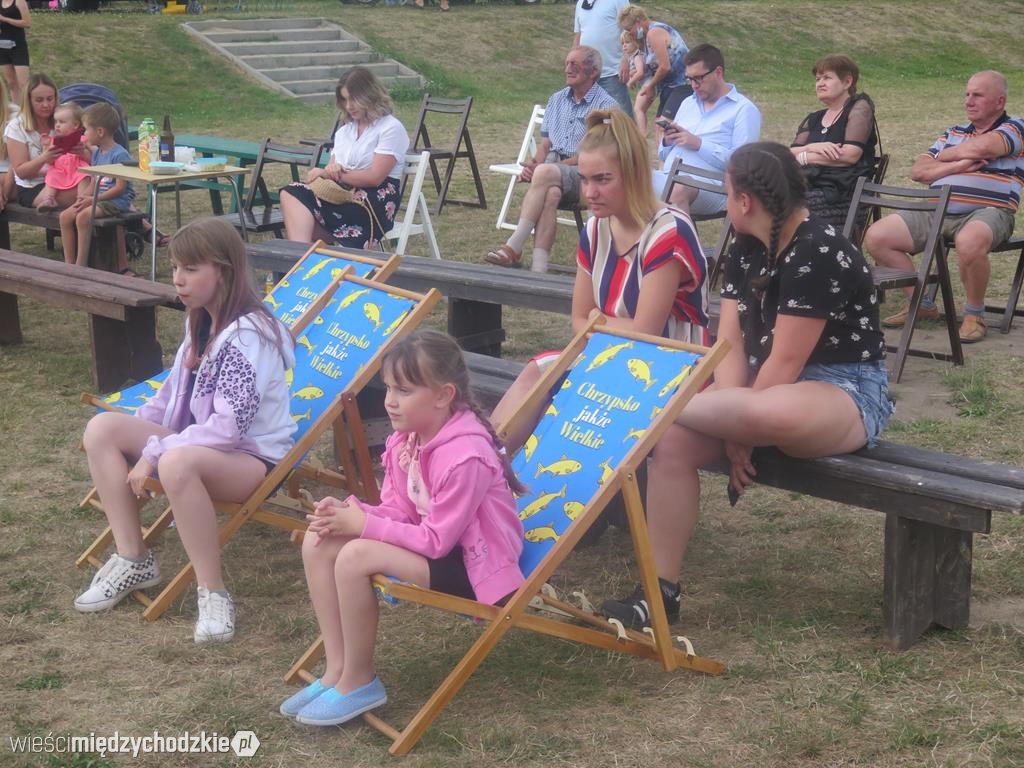 Koncert bluesowy na plaży jez. Chrzypskiego