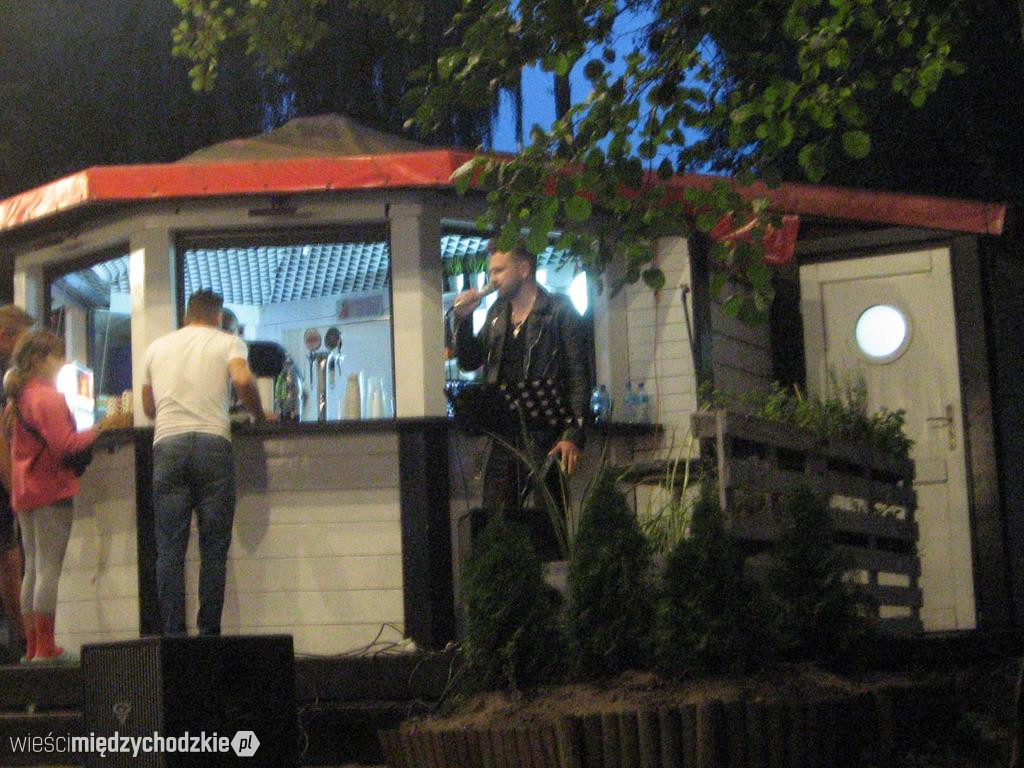 Muzyczny koncert na plaży jez. Jaroszewskiego