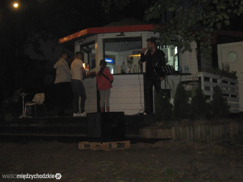 Muzyczny koncert na plaży jez. Jaroszewskiego
