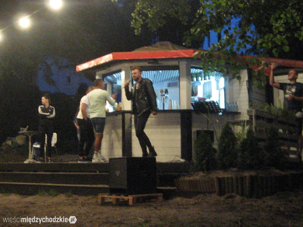 Muzyczny koncert na plaży jez. Jaroszewskiego