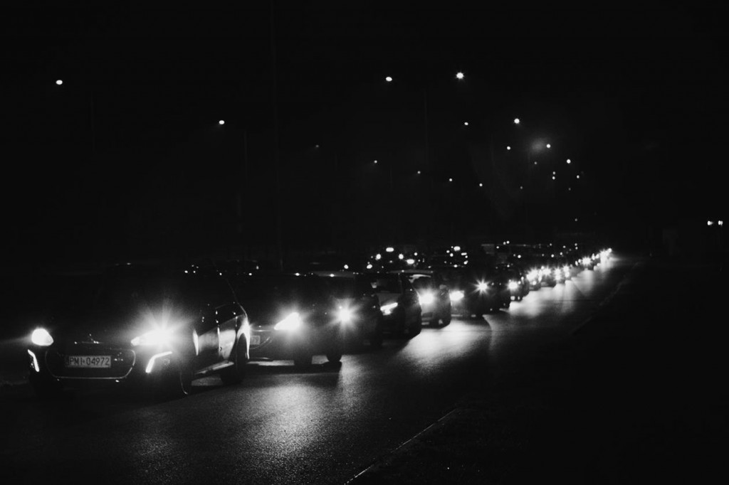 Autoprotest przeciwko ograniczaniu praw kobiet