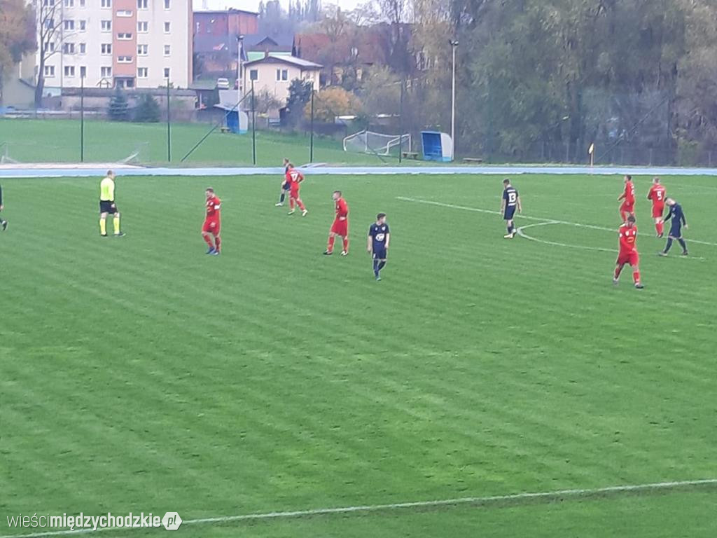 Warta Międzychód wygrywa z Odolanovią Odolanów