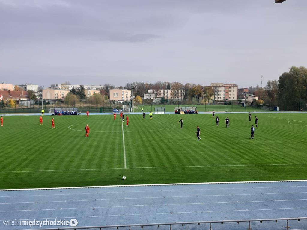 Warta Międzychód wygrywa z Odolanovią Odolanów