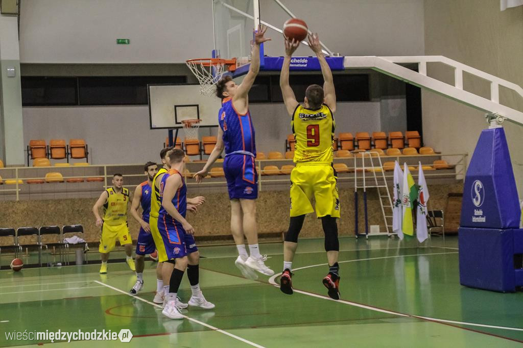 Sokół wygrywa z Basket Club Obra Kościan