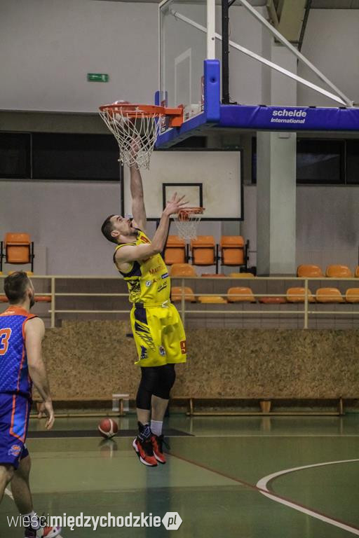 Sokół wygrywa z Basket Club Obra Kościan