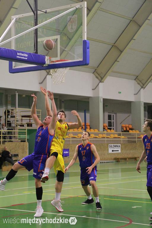 Sokół wygrywa z Basket Club Obra Kościan