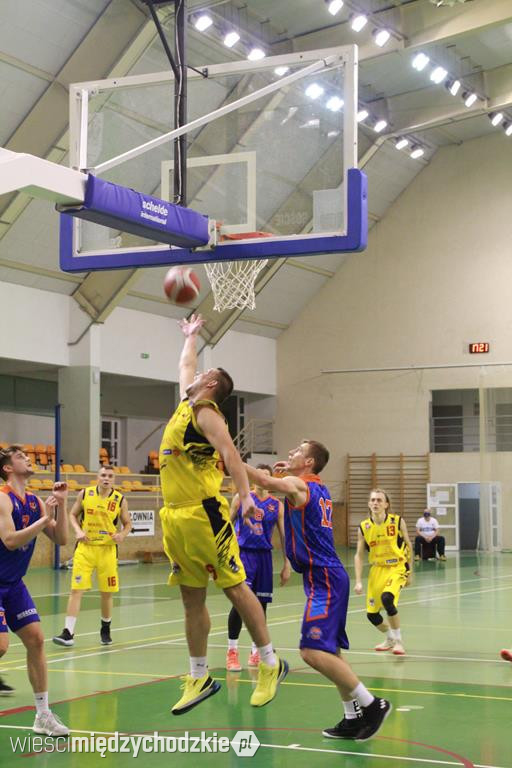 Sokół wygrywa z Basket Club Obra Kościan