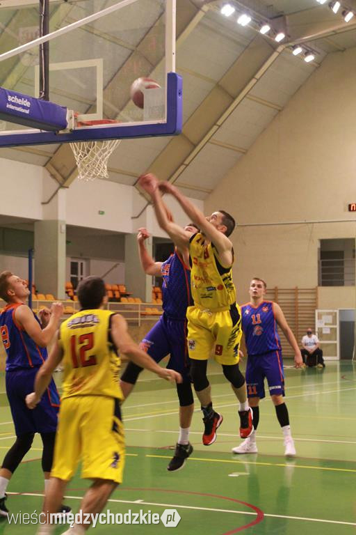 Sokół wygrywa z Basket Club Obra Kościan