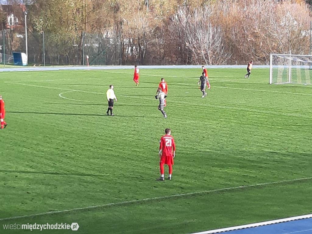 Warta Międzychód wygrywa z Iską Szydłowo